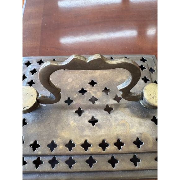 Vintage Indian Brass Dhoop Dāni – Pierced Incense / Trinket Box, 5″ - Picture 5 of 6